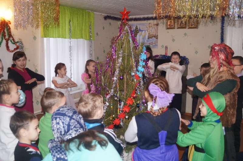 елочки пенечки игра